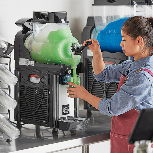 Single 1.6 Gal Pourover Slushy Machine (120V)